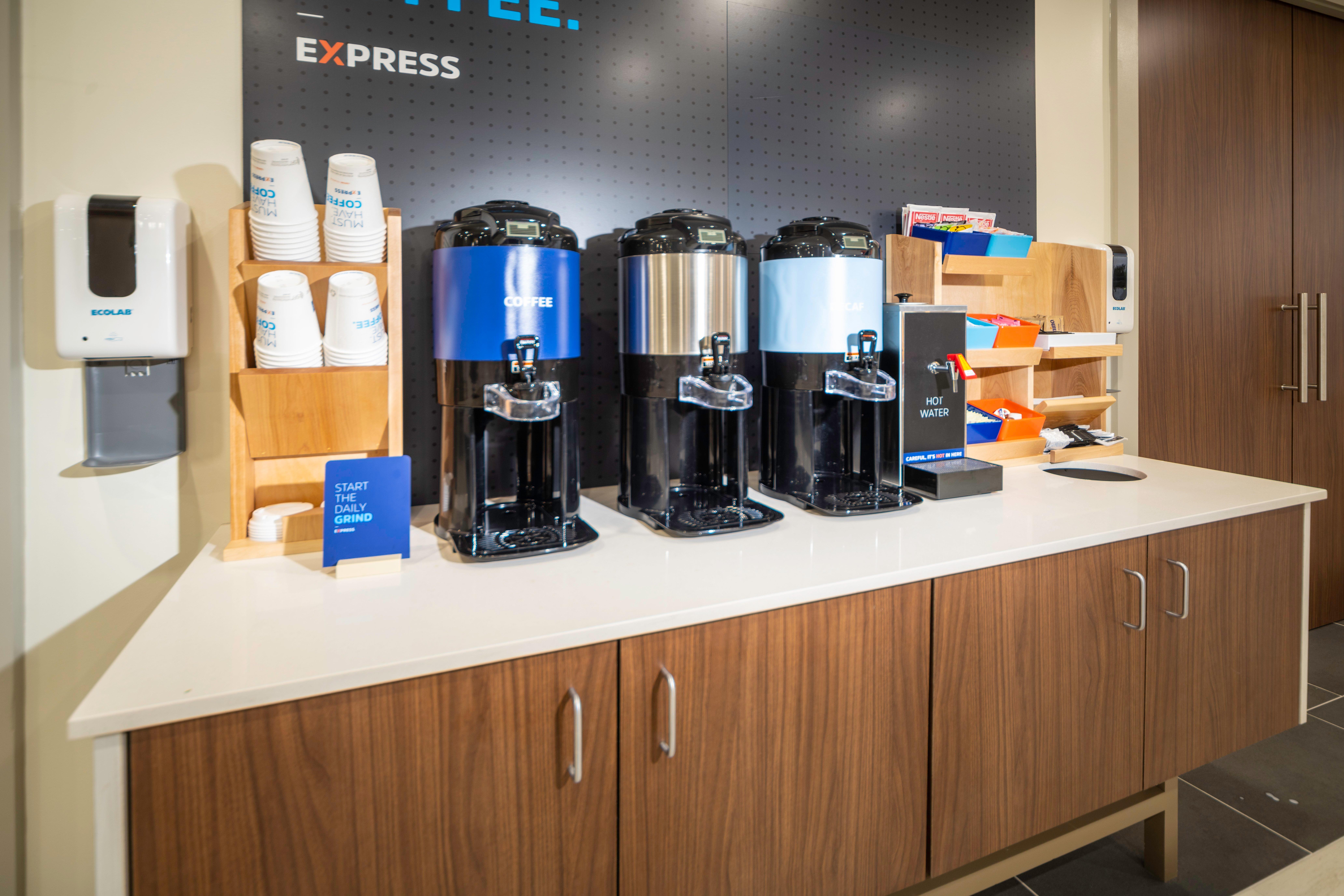Holiday Inn Express & Suites - Fort Myers Airport By Ihg Exterior foto