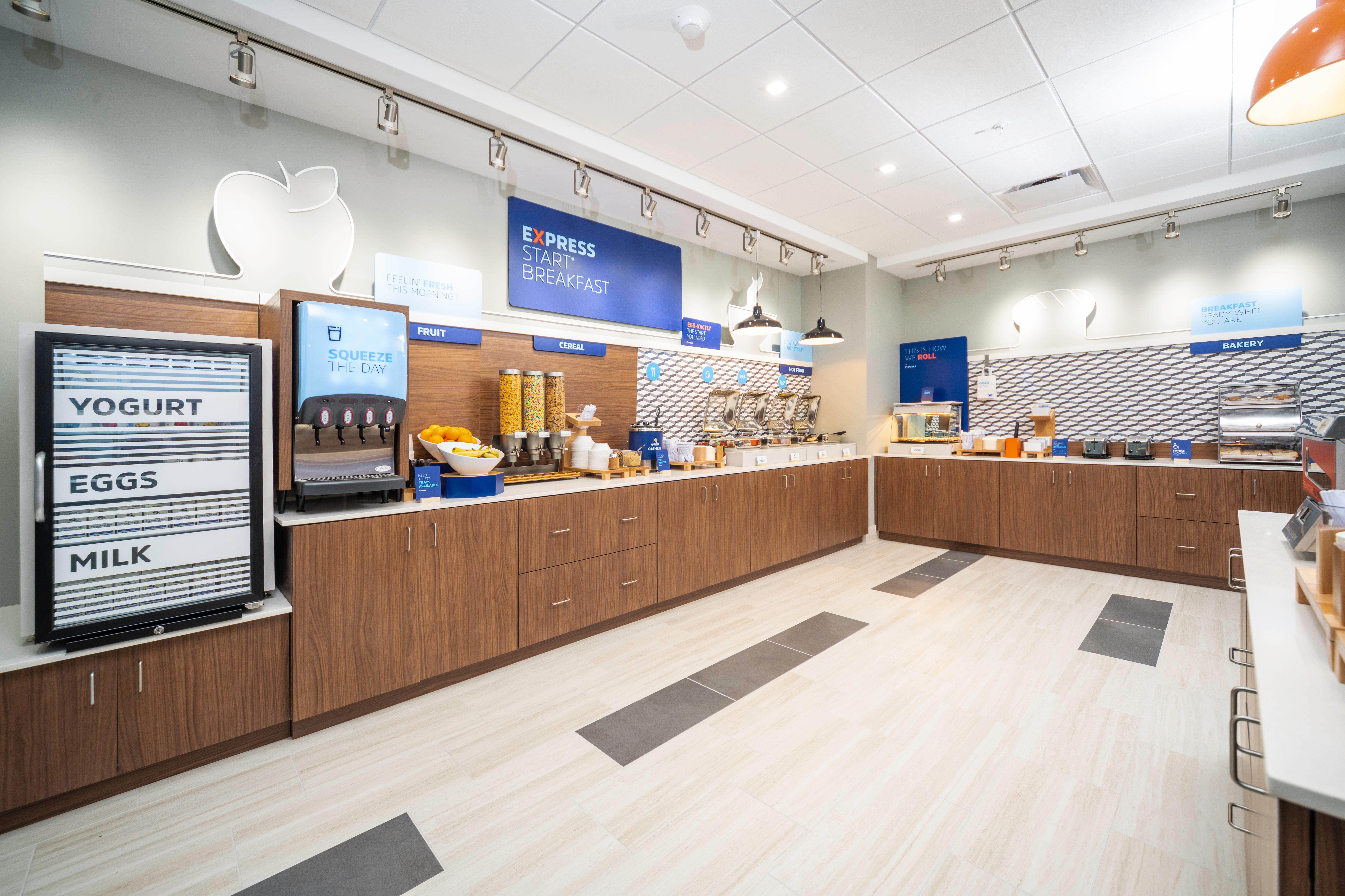 Holiday Inn Express & Suites - Fort Myers Airport By Ihg Exterior foto